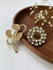Clover Pearl Full Rhinestone Brooch + Round Pearl Rhinestone Pair Pins, Warm Gold Luxury Shirt Suit Anti-Exposure Small Accessory - Multicolor - View 4