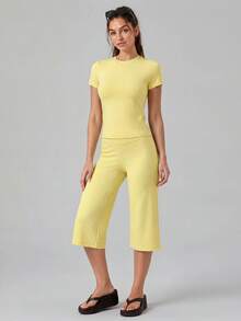 Sodalemon Women's Fitness Training Set, Round Neck Short Sleeve Yoga T-Shirt + Wide Leg Capri Pants, Solid Color Elastic Ankle-Length Pants, 2-Piece Set - Yellow - View 5