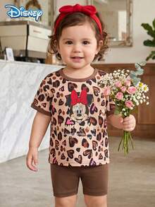 Conjunto de camiseta de manga corta y pantalones cortos para niña Disney Baby de verano con estampado de leopardo y corazón de Minnie, conjunto lindo, pantalones cortos de cintura elástica de color marrón café sólido para vacaciones casuales, ropa para exteriores - Café integral - Ver 1