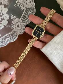 1pc Women's Quartz Watch, Rectangular Dial, Fashionable And Elegant, Suitable For Daily Wear, Perfect Gift Choice. - Gold - View 2