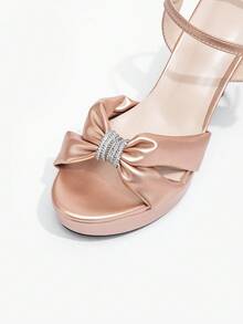 Women's Elegant Champagne Satin Stiletto High Heel Sandals With Waterproof Platform, Open Toe + Rhinestone Bow Ankle Strap Buckle Design, Suitable For Weddings, Parties, Commuting, Office, Summer Daily Wear - Champagne - View 10