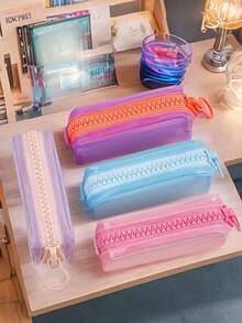 1件可客製化鉛筆袋 大容量學生筆袋 返校季禮物 DIY用品 個性化鉛筆收納袋 唯美風格 - 彩色 - 查看 9