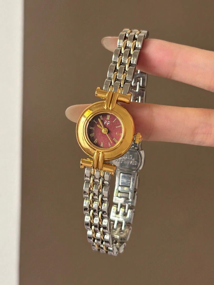 This Gold/Silver Square Bamboo Knot Quartz Watch Is Suitable For Daily Wear And Is Also A Perfect Gift For Birthdays And Christmas. - Silver and Gold - View 1