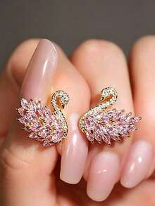 1 Pair Women's Pink Crystal Swan Earrings, Inlaid With Sparkling Cubic Zirconia, Elegant Animal Design, Suitable For Daily Wear And Party Occasions - Pink - View 1