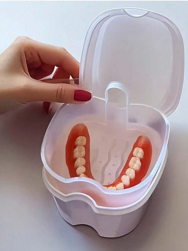 Apple-Shaped Denture Storage Box With Strainer Basket And Lid, Denture Cleaning Box For Cleaning And Storing Dentures, Portable Leak-Proof Denture Soaking Container, Suitable For Men And Women For Travel, Bathroom, Dorm Use