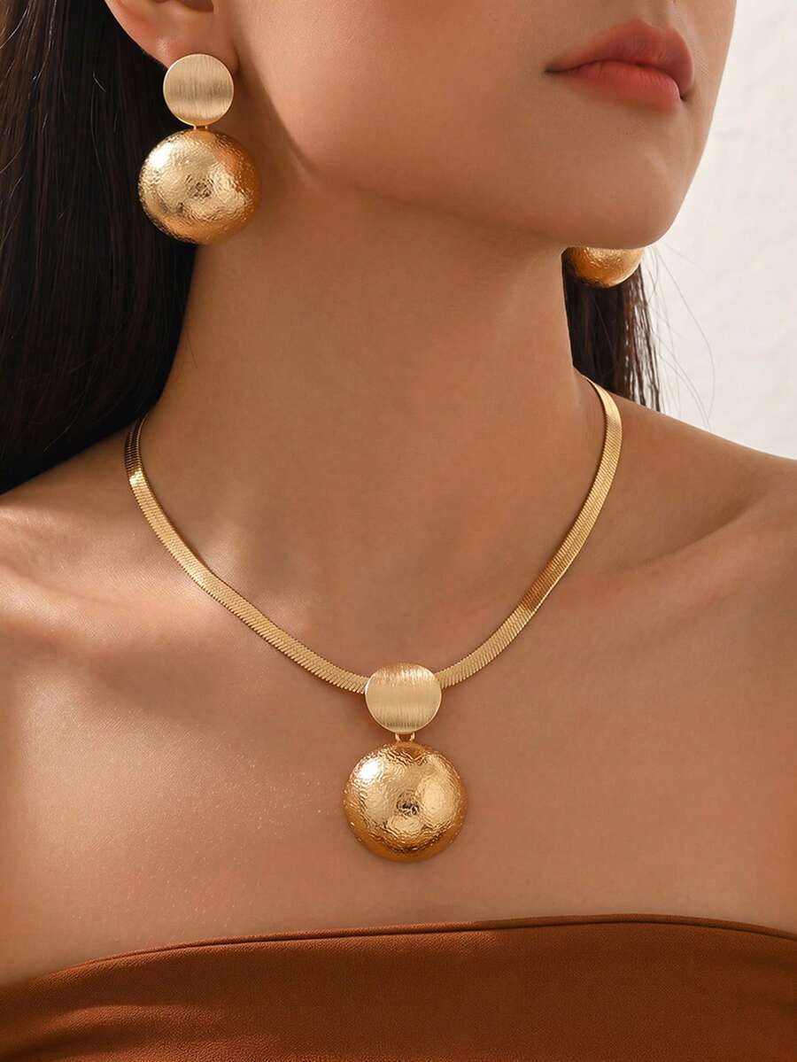 2pcs/Set Women's Jewelry Set, Spring/Summer Metal Style Necklace & Stud Earrings Combination Set, Fashion Geometric Brushed Round Disc Matte Texture Large Ball Pendant Matching Earrings, Daily Wear Party Styling Accent, Holiday Gift For Girlfriend/Best Friend - Yellow Gold - View 1