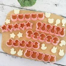 MIANXIAOXIN 6pcs Mini Cookie Cutter Set - Dog Bone, Puppy Paw, Heart, Flower, Carrot, Fish Shape, Suitable For Pet Treats And Children's Snacks - Multicolor - View 8