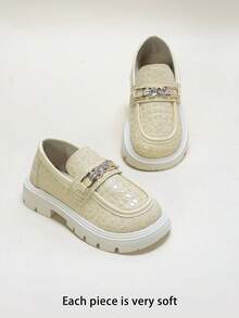 Girls' Rhinestone Metal Chain Embossed Textured Non-Slip Square Toe Slip-On Thick Sole Platform Loafers, School Student Birthday Party British Academy Style Fashion Shoes - Apricot - View 1