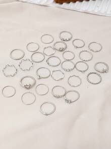 Juego de 28 anillos finos estilo INS con corazón dorado y strass, diseño asimétrico ondulado apilable de nicho para mujer - Plateado - Ver 3