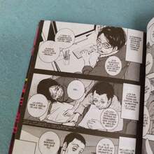 Comics & Graphic Novels - Single Book - View 4