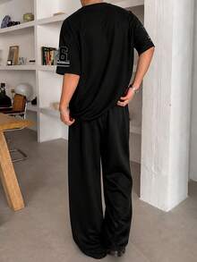 Fractyr Men's Street Casual 2 Pieces Set, Black Loose T-Shirt With LA Calligraphy '86' Sleeve Print + Drawstring Waist Pants, Retro Sporty Style - Black - View 5