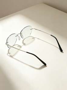1 Pair Personalized Charming Exquisite Plain Lens Glasses, Men's And Women's Exquisite Personalized Accessory, Suitable For Daily Outings, Exquisite Minimalist Outfit Matching - Transparent Color-changing Gray - View 3