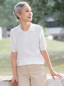 女款時尚白色針織 Polo T恤，柔軟花卉鈕扣短袖上衣，適合萬聖節、感恩節、聖誕節假期穿搭 - 白色 - 查看 2