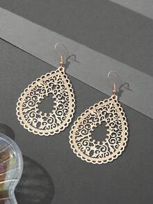 1 Pair Vintage Fashion Geometric Hollow Design Metal Earrings For Women, Suitable For Daily Wear - Gold - E1703 - View 2