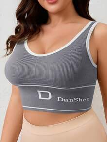 EssElegance Women's Plus Size Yoga Workout Sports Bra Medium-High Impact Shockproof Wireless Padded Seamless Racerback Non-Slip Running Top - Light Grey - View 2