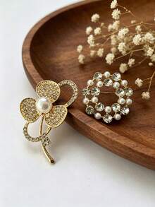Clover Pearl Full Rhinestone Brooch + Round Pearl Rhinestone Pair Pins, Warm Gold Luxury Shirt Suit Anti-Exposure Small Accessory - Multicolor - View 9
