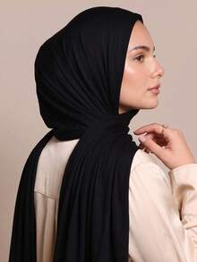 1 Buah Hijab Wanita Ukuran Besar Terbaru, Syal Panjang, Warna Polos, Kasual, Lembut - Hitam - View 1