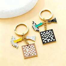 Creative Chess Piece Keychain, Mini Chessboard And Queen Rook Pendant, Novelty Board Game Keyring Gift For Chess Lovers, Bag Charm For Couple/Student - Multicolor - View 6
