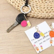 10件入學首日學生禮物，微笑造型鑰匙圈大包裝，適合老師送給學生的教室獎勵禮品與用品 - 彩色 - 查看 4