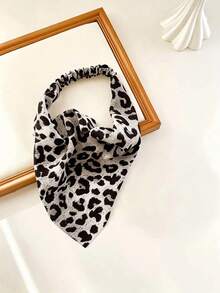 1 pieza Pañuelo triangular elástico con estampado de leopardo para mujer, diadema elástica bohemia, pañuelo triangular antideslizante, diadema triangular con estampado de leopardo vintage, accesorio para el cabello de gasa ligera, adecuado para uso diario, viajes, playa, fiestas - 1 Estampado de leopardo blanco - Ver 2