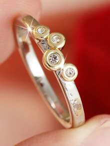 Anillo exquisito de circonita cúbica sintética de doble tono redondo minimalista vintage, accesorio diario para mujeres - dos colores - Ver 10