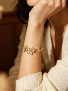 1pc Elegant Elegant Personalized Creative Versatile Niche Design Exquisite Flower Bracelet For Women's Daily Wear - Gold - View 1