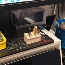 Rak Penyimpanan Desktop untuk USB Drive - Organizer U Disk 4 Slot Cocok untuk Meja Komputer, Perlengkapan Kantor, dan Manajemen Perangkat Digital. Tersedia Berbagai Pilihan Warna, Pengiriman Acak. - A - View 2