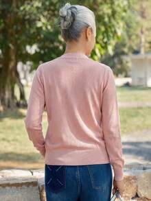 女款時尚粉色鈕扣針織開襟衫，舒適V領針織上衣，適合萬聖節、感恩節、聖誕節節日穿搭 - 粉色 - 查看 4