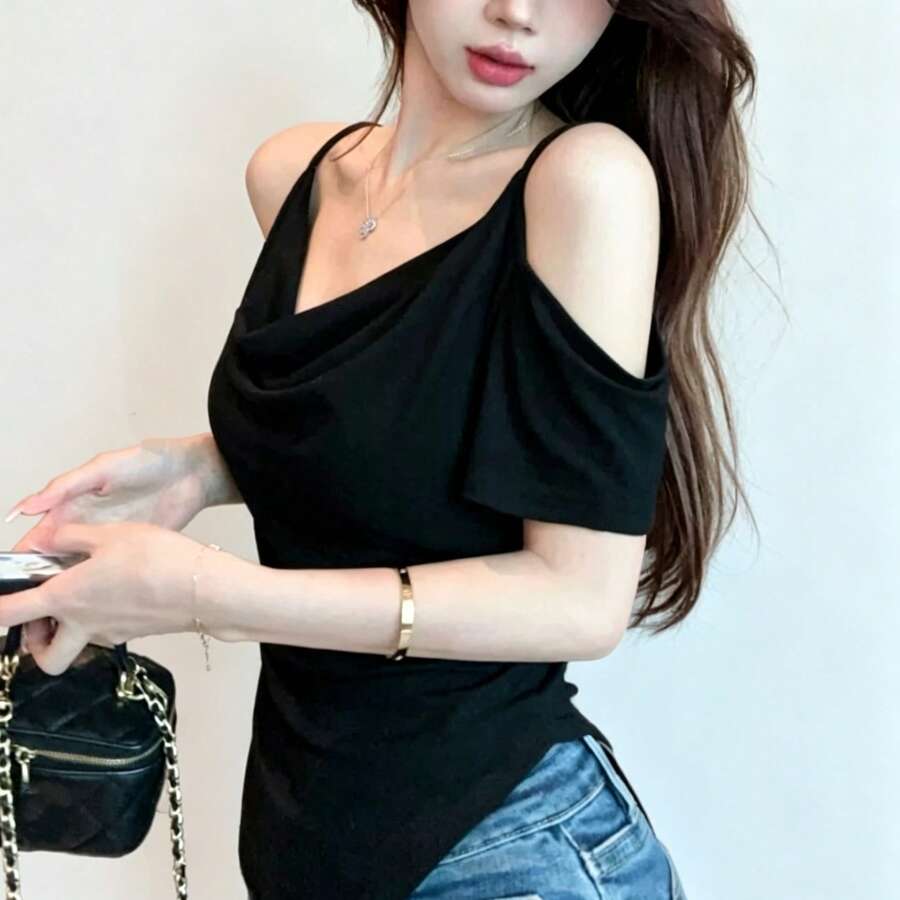 Women's Sexy Off-Shoulder Off-Shoulder Short Sleeve T-Shirt, Asymmetrical Design, Chic Unique Style, Fashionable Minimalist Casual Versatile Black Top For Summer - Black - View 1