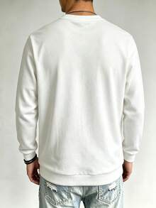 Men's Crew Neck Knight Graphic Casual Everyday Sweatshirt - White - View 2