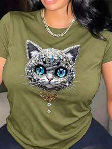Camiseta negra cuello redondo estampado gato brillante con pedrería ojos azules collar cadena dorado, estilo glam chic casual para mujer - Verde Oliva - Ver 1