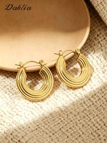 1 par de diseño geométrico dorado de estilo europeo y americano, elegante y exquisito, con patrón de líneas retorcidas y rayas, adecuado para uso diario y de vacaciones, enfocado en mujeres, elegancia real - Dorado - Ver 2