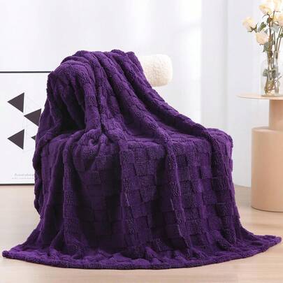 Linecooo Deep Purple Fleece Throw Blanket 50u201d*60u201d For Couch Sofa Bed,Super Soft Cozy Plush Microfiber Flannel Blanket With 3D Checkered Design Lightweight For Adults,Woman