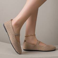 1 par de zapatos Mary Jane de punto hueco para niñas, con correa elástica única, suela plana suave, zapatos tipo slip-on, transpirables, ligeros, antideslizantes, para uso diario, casual, versátil, cómodo y sin fatiga - Caqui - Ver 5