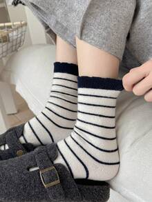 3 Pairs Random Assorted Unisex Ruffle Cuff Socks, Black White Navy Fine Horizontal Striped, Skin-Friendly Durable Comfortable Breathable Korean Vintage Style Mid-Calf Socks For Daily Home Commute Holiday Gift Office - Multicolor - View 4