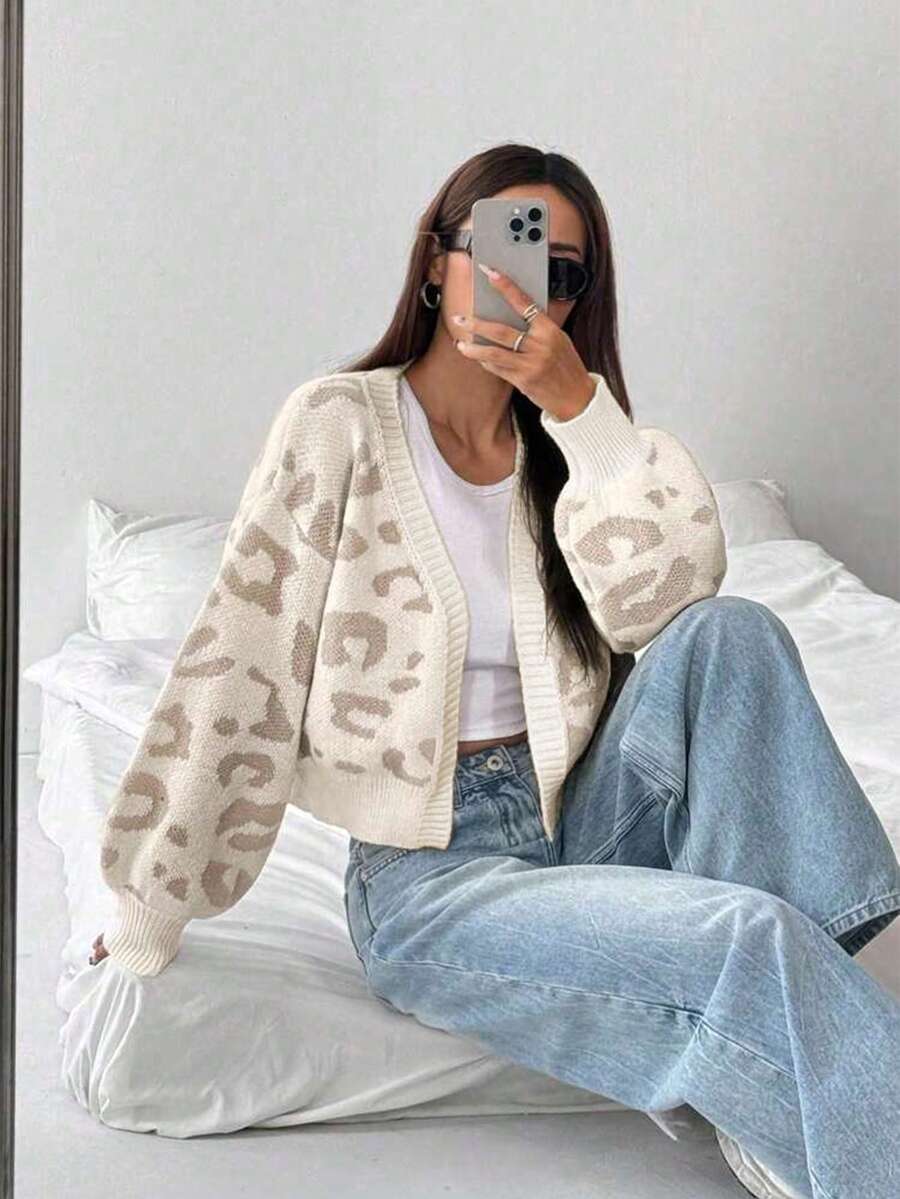 女款豹紋前開短版長袖寬鬆休閒時尚百搭針織開襟衫,適合日常出遊、聚會與約會 - 杏色 - 查看 1