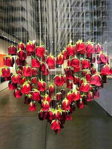 2/1件裝紅色玫瑰 小紅玫瑰人造絲花，適用於婚禮拱門、派對、新娘婚前派對、花束、派對桌飾與天花板裝飾，適合婚禮企劃師與DIY愛好者，生日畢業禮物，適用於DIY婚禮裝飾、新娘婚前派對、婚禮花束、派對桌飾、天花板裝飾 - 多色1 - 查看 3