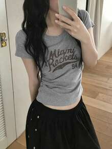 Kaos Lengan Pendek Kasual Motif Huruf Musim Panas dengan Pinggang Ramping - Grey - View 3