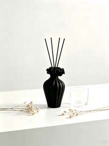 Ruffled Edge Essential Oil Diffuser Bottle, Decorative Home Fragrance Vase, Modern Minimalist Aromatherapy Vase, Nordic Style Home Decor Desktop Ornament - Multicolor - View 4