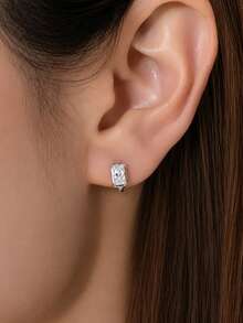 EleRunis 1pc 925 Sterling Silver Classic Cubic Zirconia Cartilage Ear Cuff, 18K Gold Plated Helix Earring, Women's Upper Ear Cartilage Stud, Suitable For Daily Wear And Parties - Gold - View 8