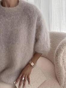 Sweater Rajut Mohair Leher Bulat Wanita, Model Longgar Lembut dan Halus Warna Polos, Atasan Serbaguna untuk Musim Gugur - Light Grey - View 3