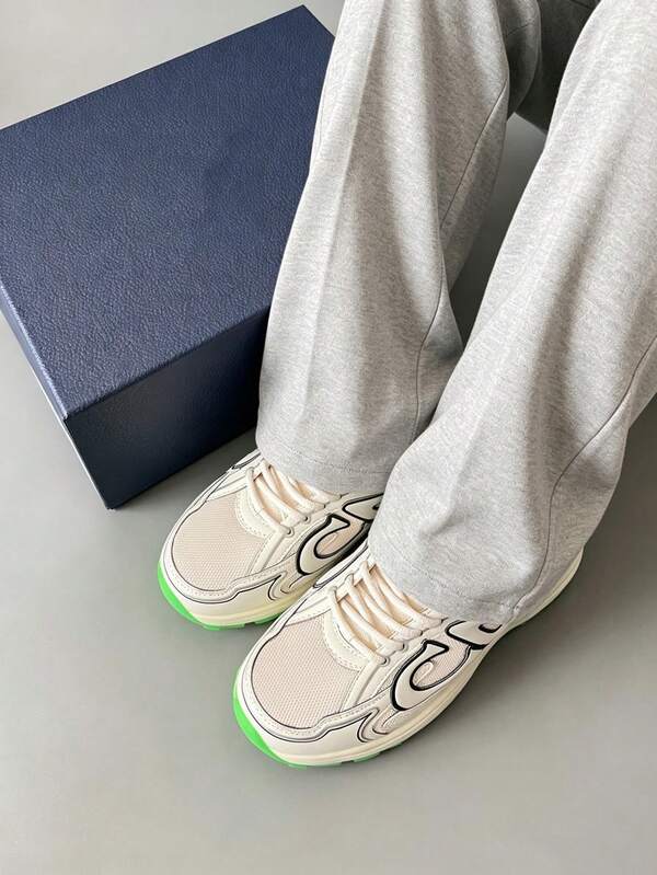 2026 Nya herr casual sportskor löparskor CD sneakers B30 löparskor. Levereras med skokartong. Idealisk som present. Present.