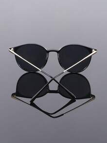 1 Pair Plastic Metal Full Frame Round Retro Personalized Street Style Thick Frame Y2K Fashion Men's Sunglasses, Suitable For Music Festivals, Street Photography, Vacation Outfits, Fits All Face Shapes - Multicolor - View 2