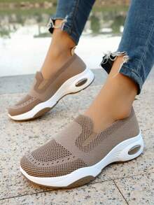Caquis Zapatillas Casuales de Suela Gruesa para Mujer, Diseño Slip On sin Cordones, Efecto de Aumento de Altura que Alarga Visualmente las Piernas, Cómodas para Caminar Largas Horas - Caqui - Ver 10