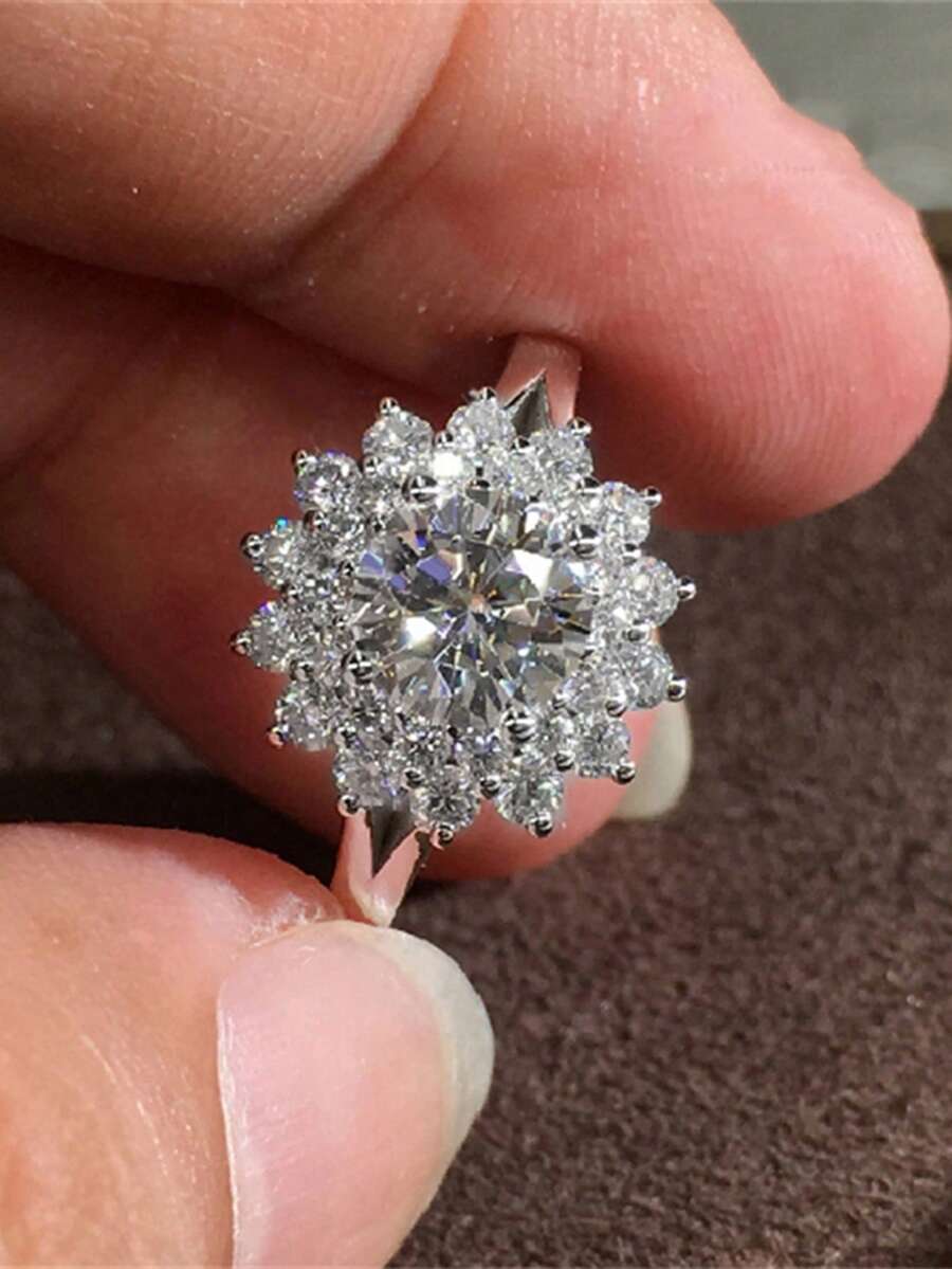 1pc Romantic Cubic Zirconia Ring, Women's Wedding Engagement Party Jewelry, Valentine's Day Gift - Silver - View 1