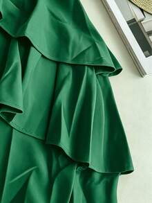 Summer New Plus Size Solid Color Ruffled Layered Tiered Cake Shorts Off-Shoulder Elegant Sexy Romper - Green - View 5