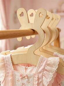 5 buah Gantungan Baju Bayi Kayu dengan Desain Telinga Kelinci, Bentuk Hati Berongga, Sudut Bulat Anti Selip, Dekorasi Kamar Bayi dan Penyimpanan Pakaian Bayi Hemat Ruang - Aprikot - View 2