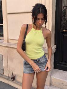 女款針織細肩帶無袖短版背心，收腰設計，法式清新風，螢光淺黃色，3D波浪紋理針織，春夏內搭層 - 綠色 - 查看 3