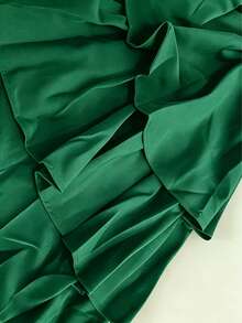 Summer New Plus Size Solid Color Ruffled Layered Tiered Cake Shorts Off-Shoulder Elegant Sexy Romper - Green - View 9