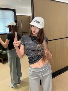 復古街頭風深方領短袖女款新款字母印花短版上衣 - 深灰色 - 查看 6